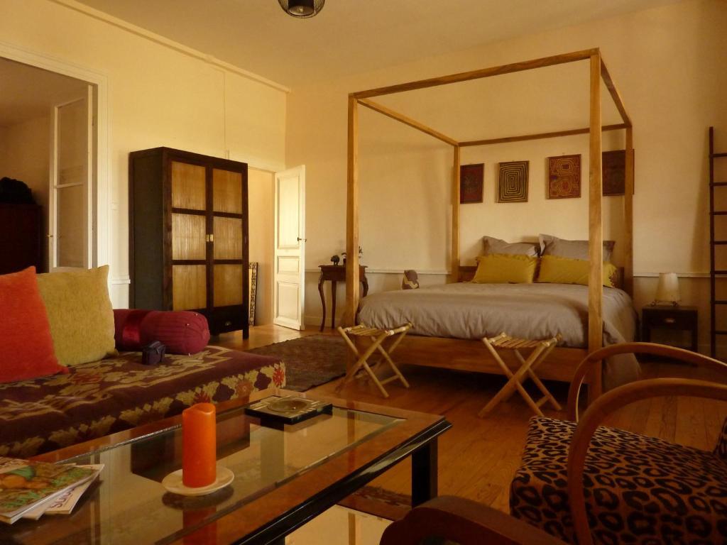 Le Dormeur Du Val Acomodação com café da manhã Le Mas-dʼAgenais Quarto foto