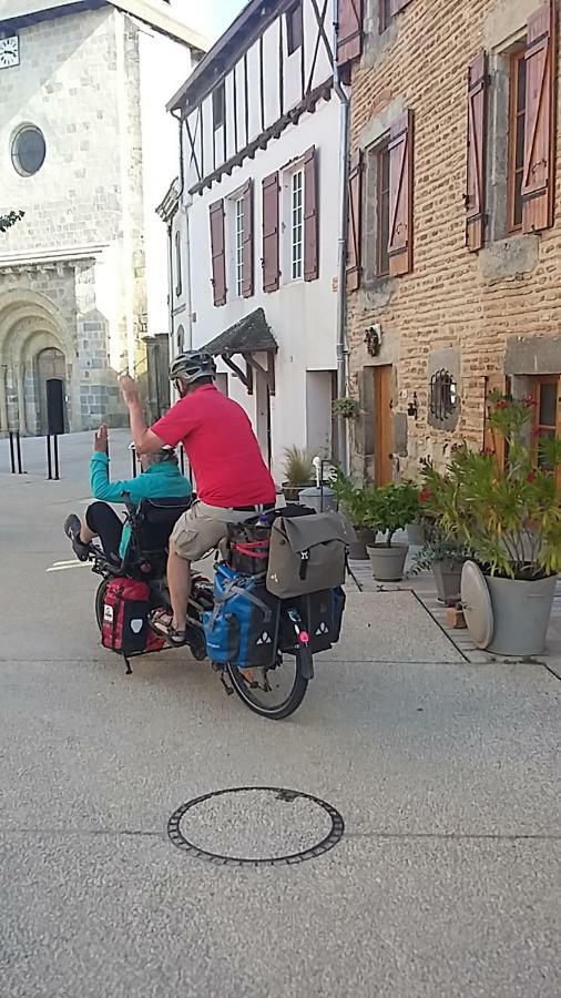 Le Dormeur Du Val Acomodação com café da manhã Le Mas-dʼAgenais Exterior foto